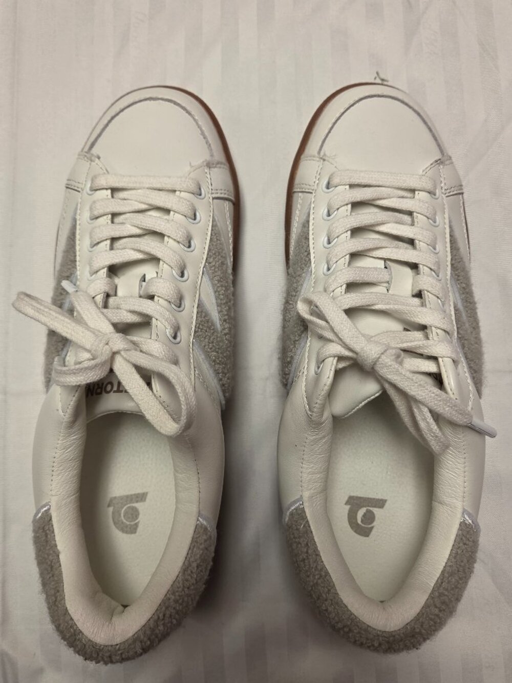 Tretorn Women's Leather upper Sneakers, White with Beige sole, Size 8.5